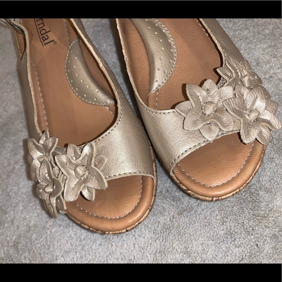 BJORNDAL Daphne gold leather cork wedges heels shoes womens size 6 - Picture 2 of 13